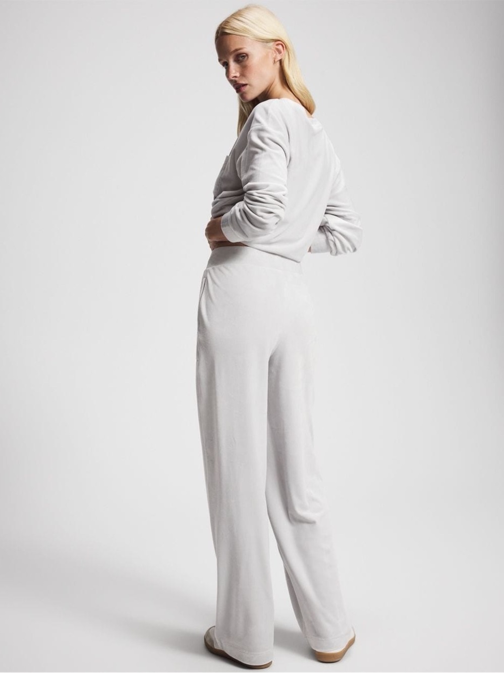 NWT SOMA Velvet Sweat Set - Picture 5 of 8